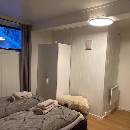 Apartament For 4 In Nature With Mountain View, 3 Km From Oldervik