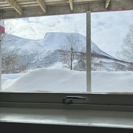 Apartament For 4 In Nature With Mountain View, 3 Km From Oldervik