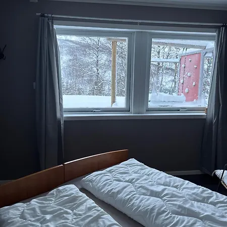 For 4 In Nature With Mountain View, 3 Km From * Oldervik
